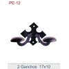 Percha pequeña con placa en forma de estrella.